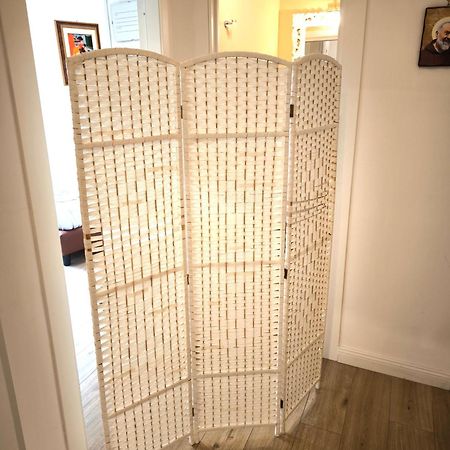 Agora Singola Con Bagno Privato Adiacente Bed & Breakfast Napoli Bagian luar foto